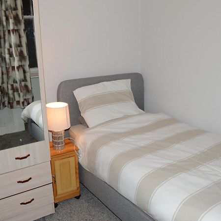 Carnegie Holiday Cottage Dunfermline Esterno foto