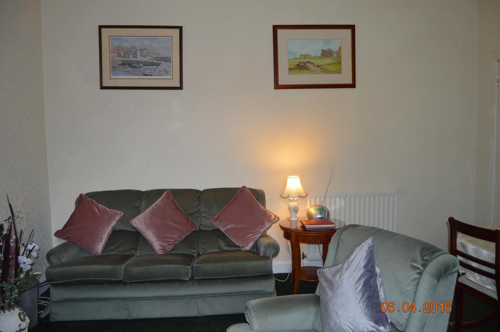 Carnegie Holiday Cottage Dunfermline Esterno foto