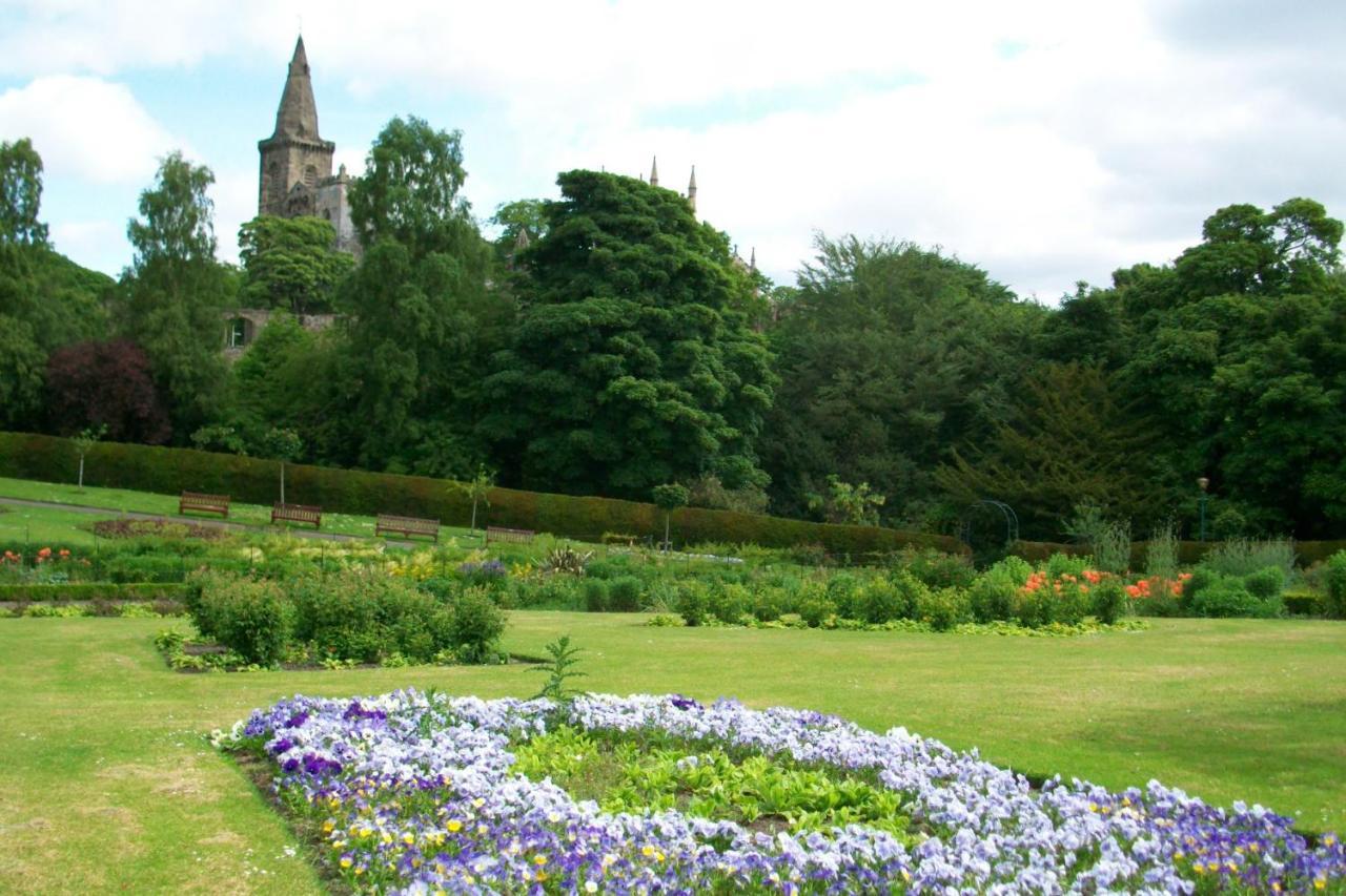 Carnegie Holiday Cottage Dunfermline Esterno foto